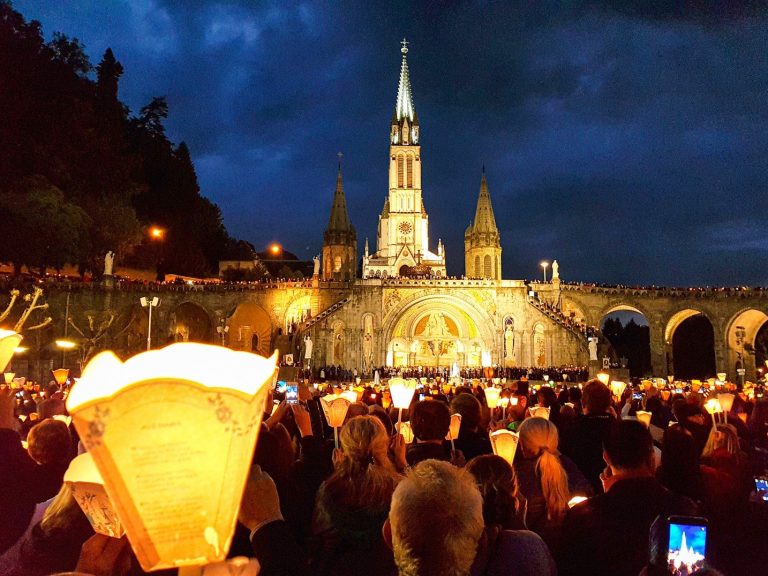Procissão das Velas